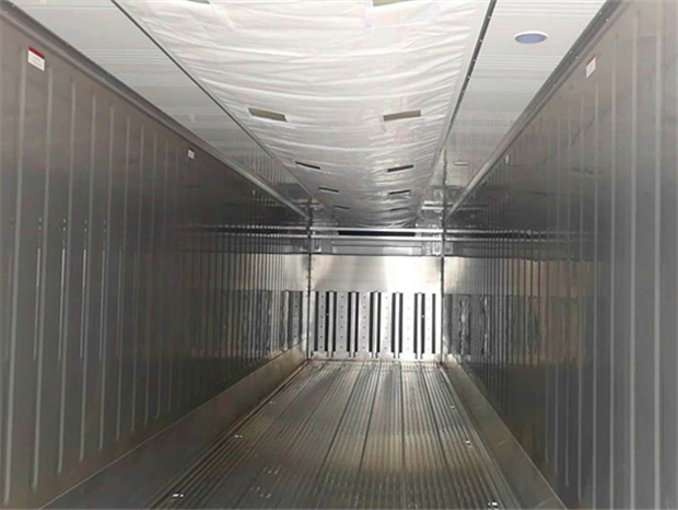 大型冷藏车（9.6米和13.5米的）的导风幕，一体式的通风槽