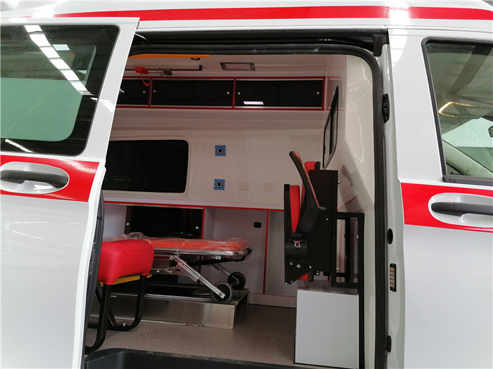 转运型救护车配置_福特V362救护车_厂家在哪里