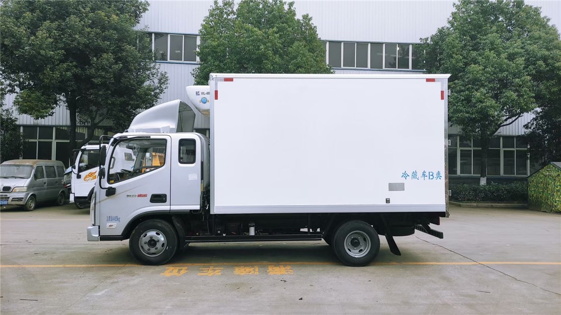 国六福田奥铃速运一排半3.7米冷藏车疫苗运输车