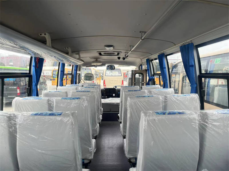黄山市24-29座客车 通勤客车 客车出口分期